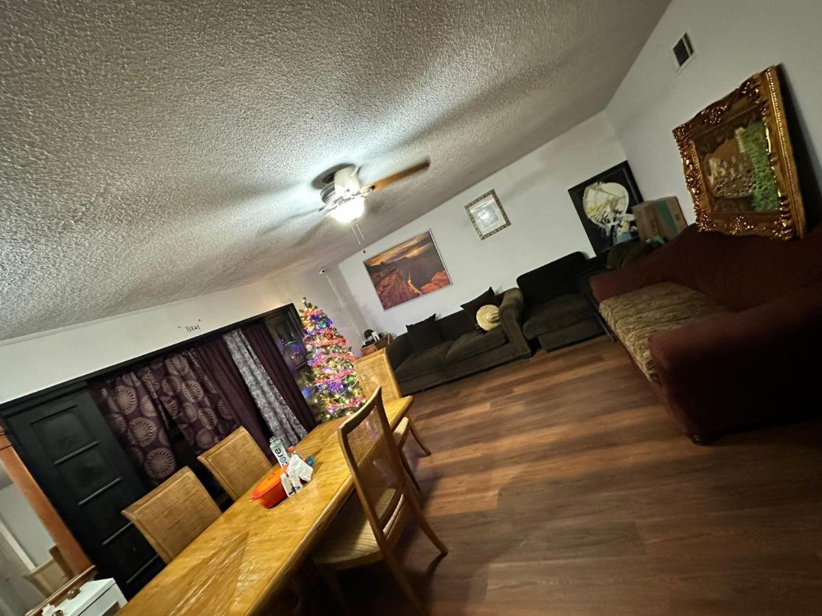 Zen Home Санта Ана Екстериор снимка